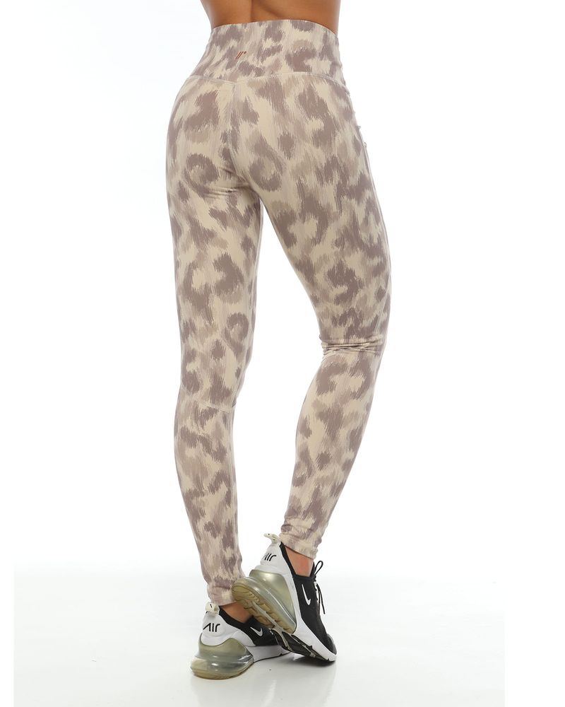 Licra-Deportiva-Con-Powernet-Color-Arena-Para-Mujer-