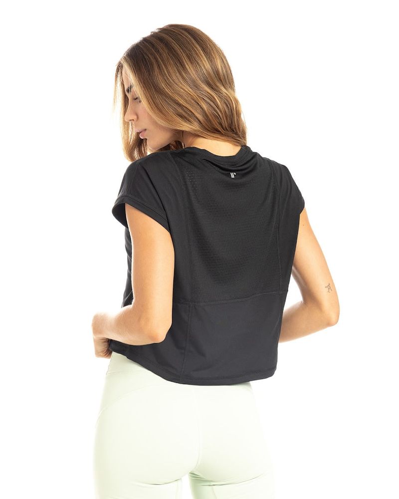 Camiseta-Con-Bloques-En-Malla-Color-Negro-Para-Mujer-