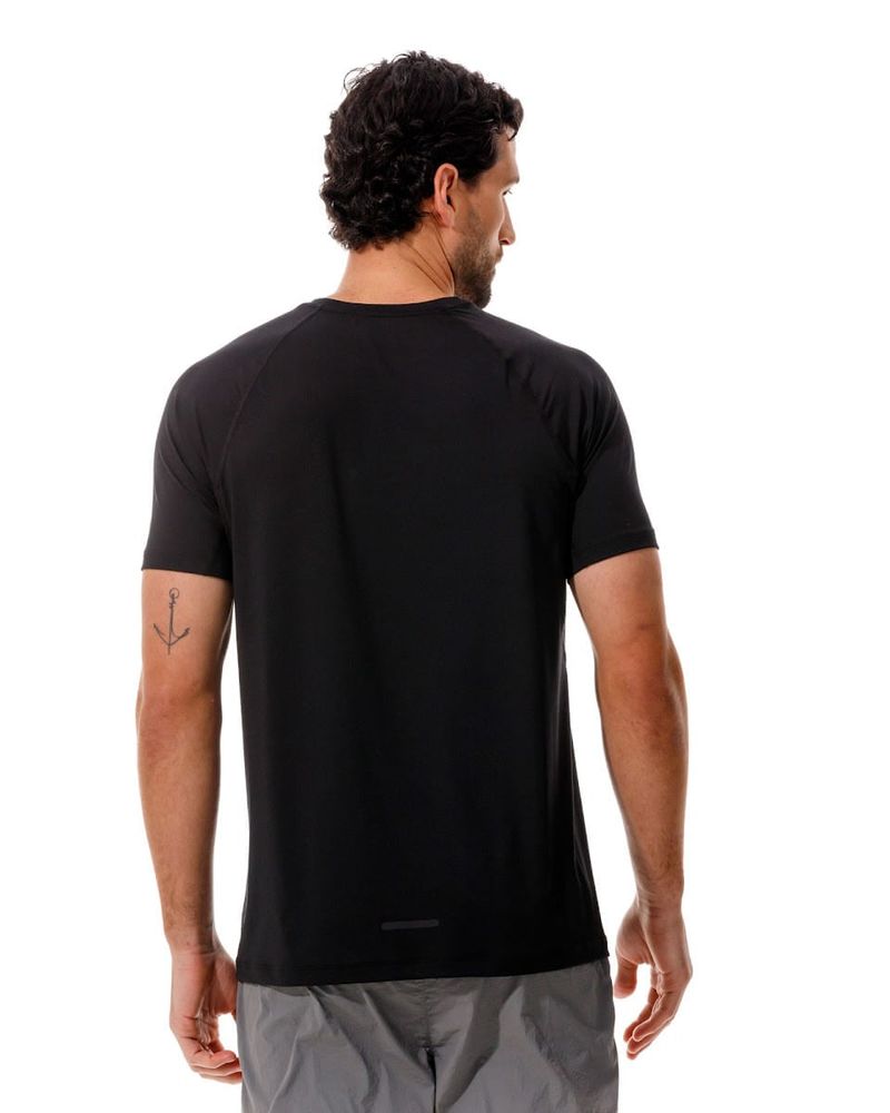 Camiseta-Bloques-En-Malla-Color-Negro-Para-Hombre-