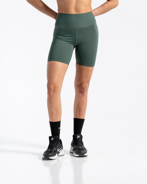Short Biker Esencial,  Color Verde Laurel Para Mujer