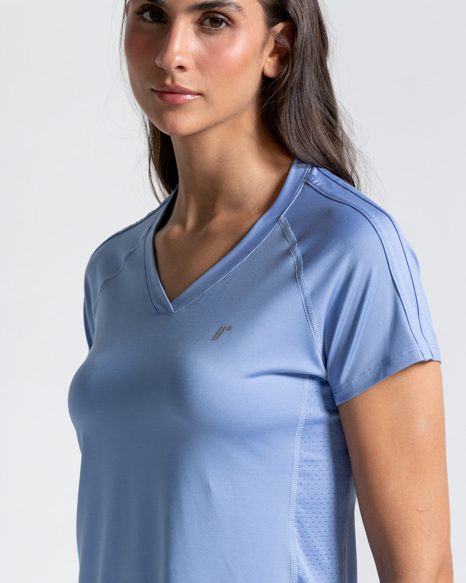 Camiseta Cuello V,  Color Azul Lavanda Para Mujer