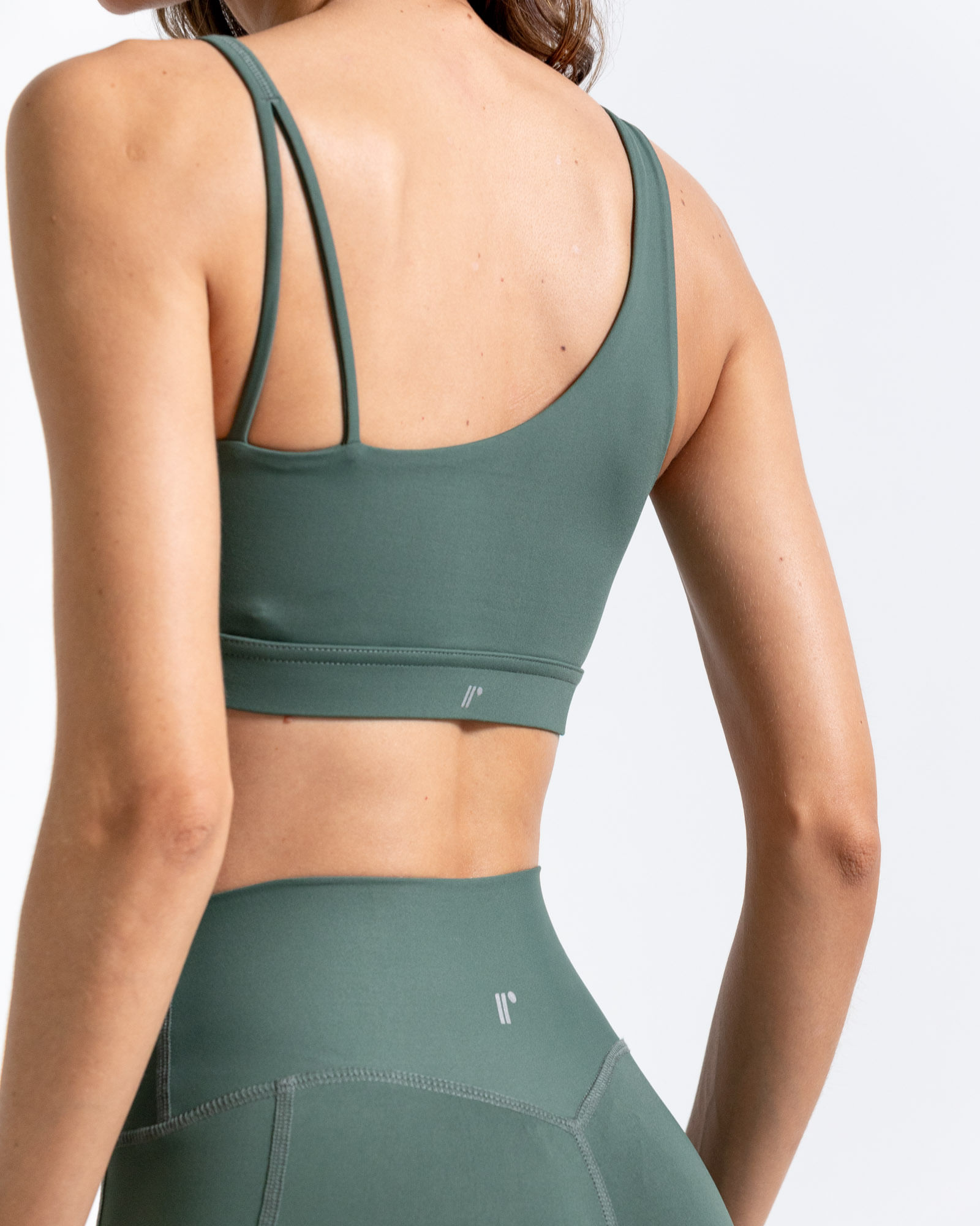 Top  Deportivo Asimetrico,  Color Verde Laurel Para Mujer