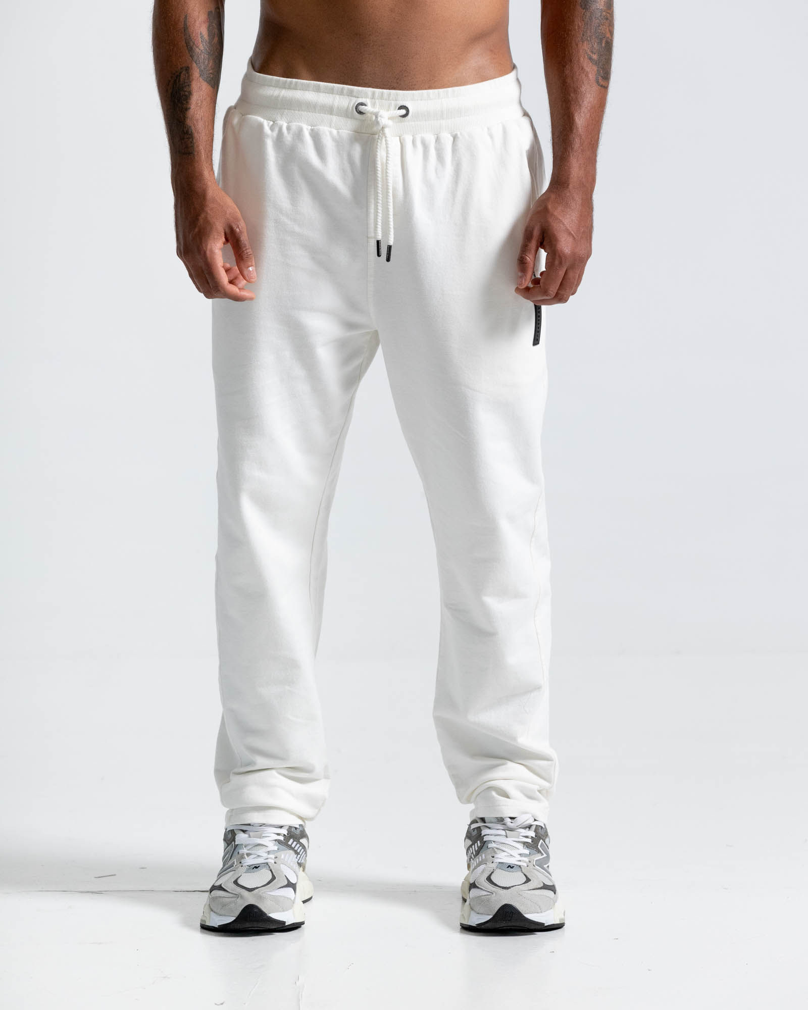 Jogger Bota Recta,  Color Marfil Para Hombre