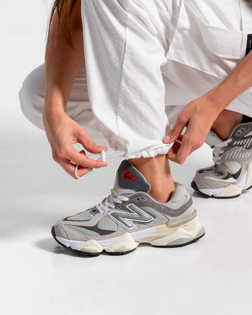 Jogger Cargo Con Bota Ajustable, Color Blanco Unisex