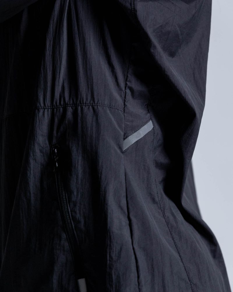 97404-1-Chaqueta-Rompeviento-NEGRO-Mujer-Chaquetas-y-Buzos-Racketball-7701650875156-3.jpg