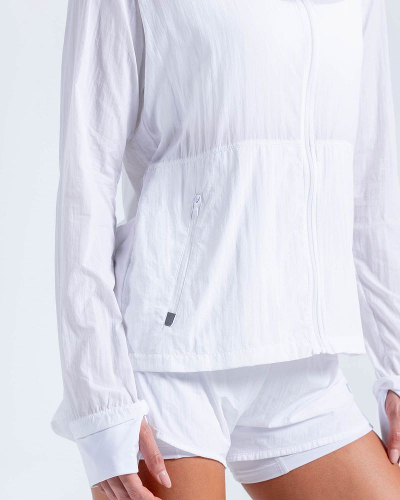 Chaqueta-Brisa-Rompeviento-Ultra-Liviana--Color-Blanco-Para-Mujer