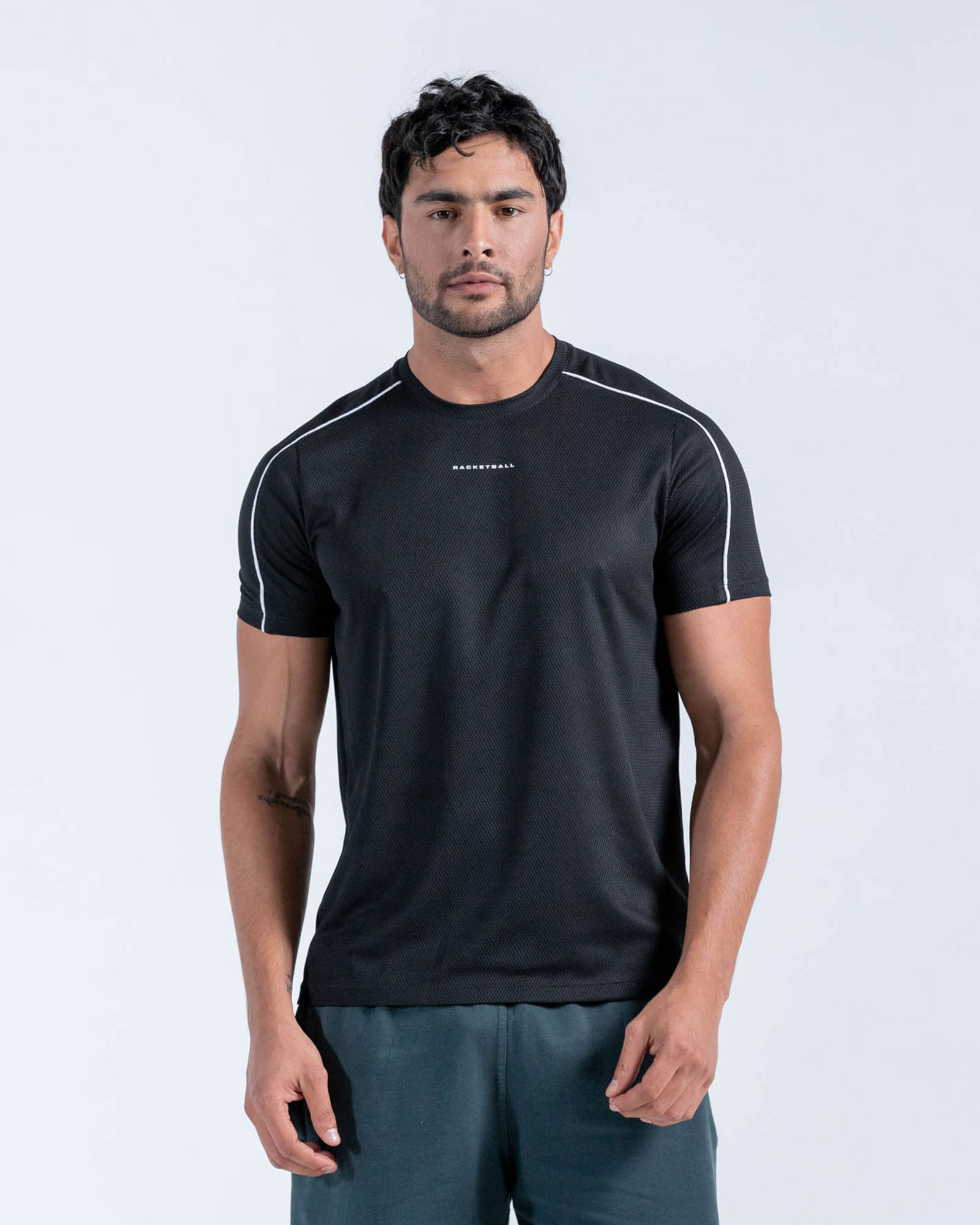 Camiseta En Malla Con Vivos En Contraste,  Color Negro  Para Hombre