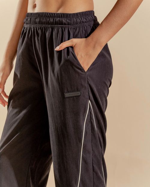 Jogger Vivos,  Color NEGRO  Para Mujer